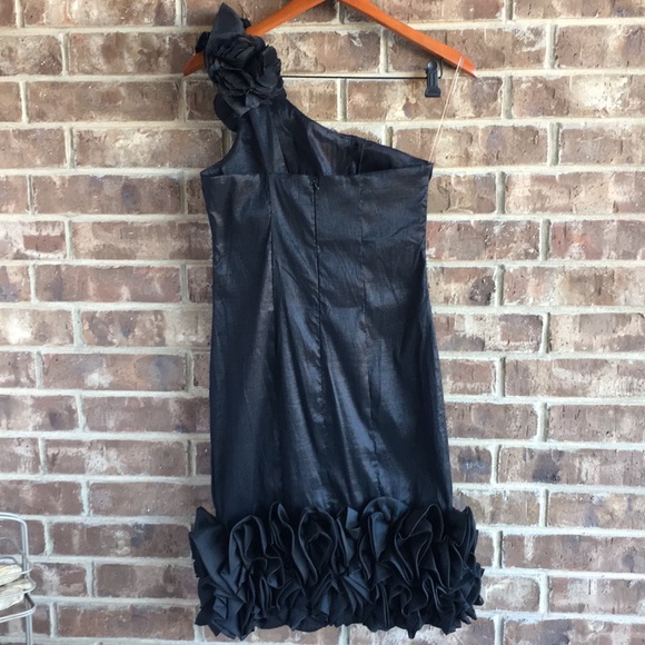 Juniors-Daisy Cocktail Dress - Picture 4 of 8